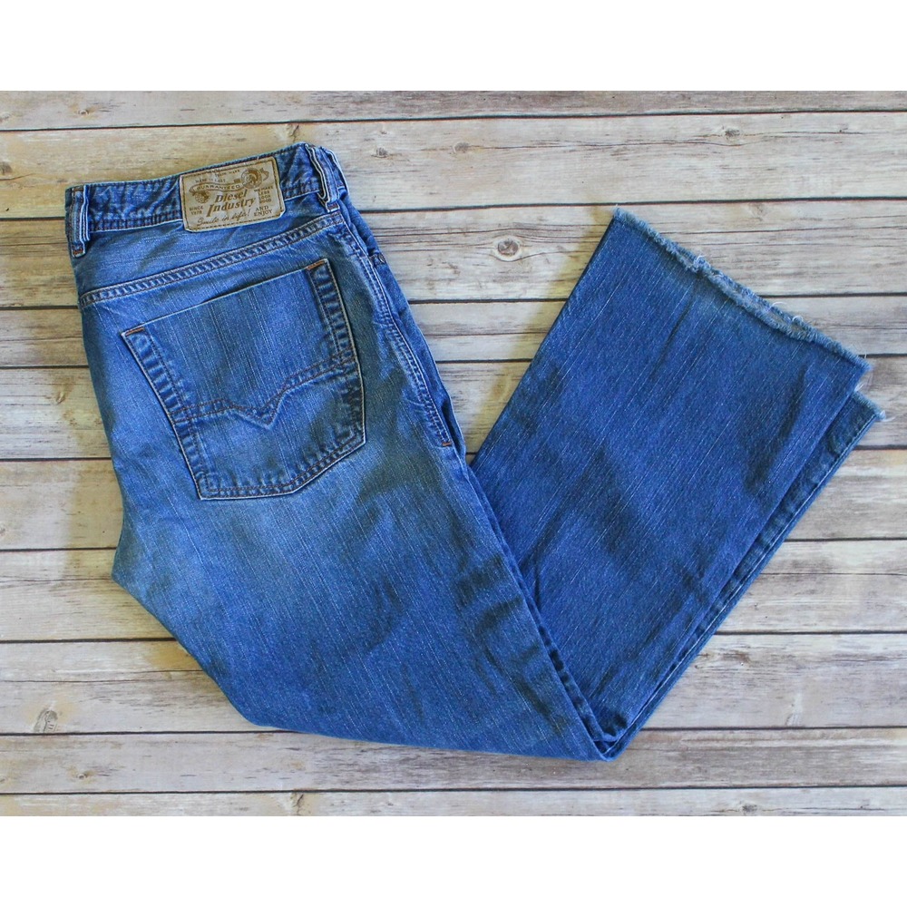 Diesel Zatiny Jeans Mens 34 x 28 Blue Denim Bootcut Button Fly Raw Hem 0R80K